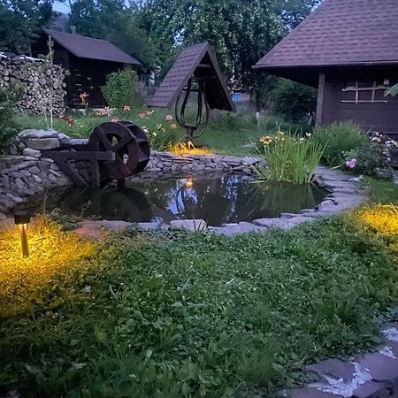 Садиба Остра Shcherbovets Ngoại thất bức ảnh