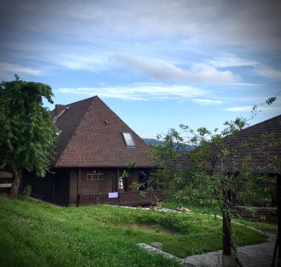 Садиба Остра Shcherbovets Ngoại thất bức ảnh
